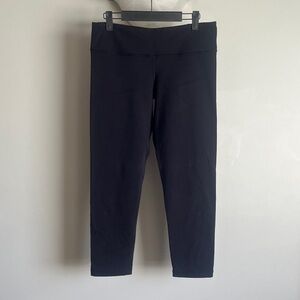 Black Lululemon Capri Leggings Size 8